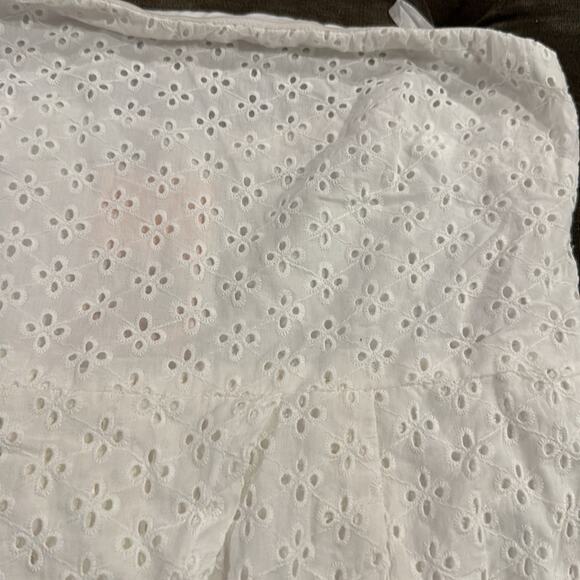 missguided broderie bandeau wrap over playsuit size 8 NWT - Picture 3 of 5